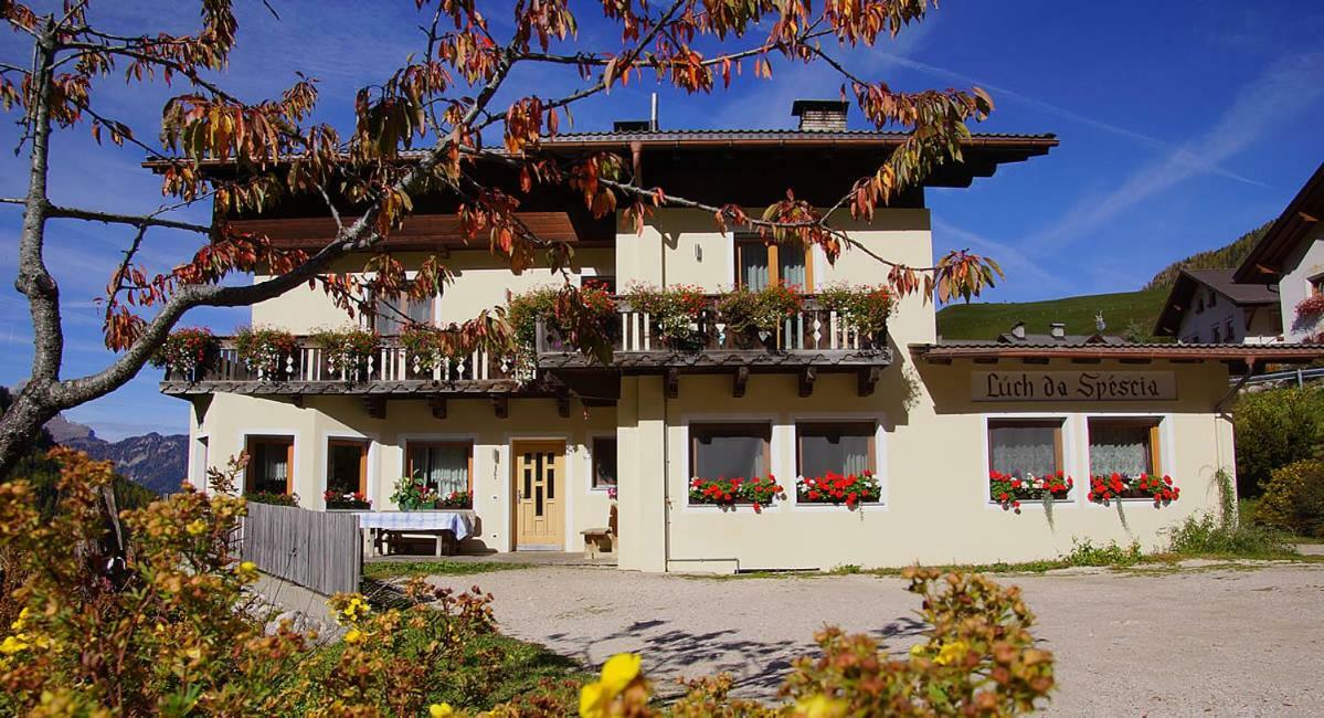 Villa Lüch da Spescia La Valle Esterno foto